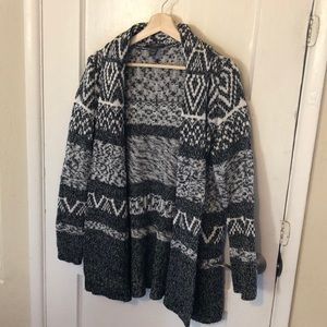 Black and white comfy sweater